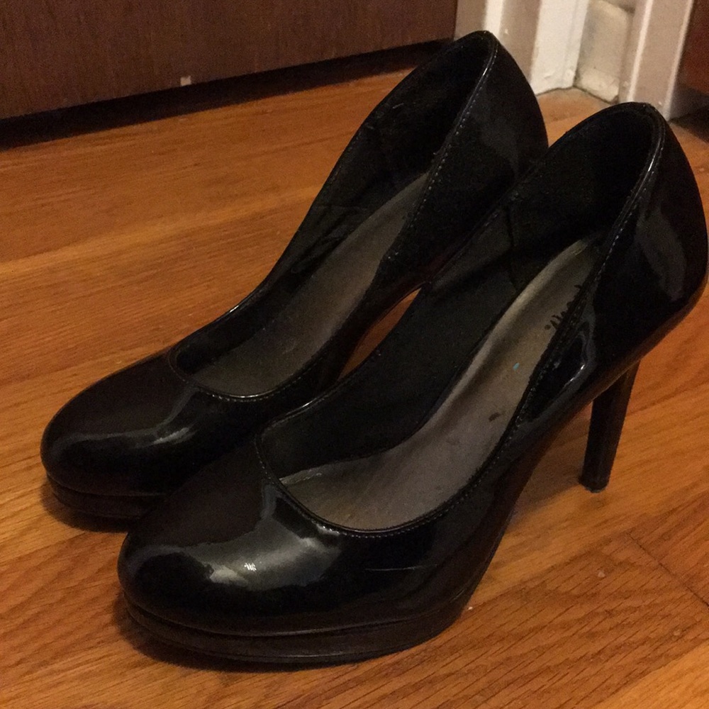 4 inch Black pump heels